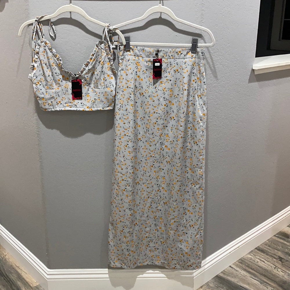 NWT Maxi Skirt Floral Set